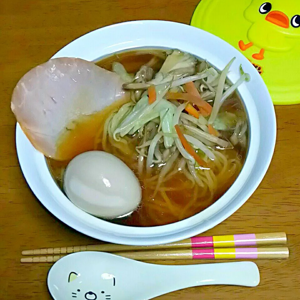 具だくさん醤油ラーメン🍜🍥 #ラーメン|とししいたけさん