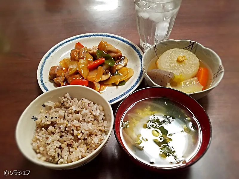 今日の晩ご飯
16雑穀入りご飯
酢豚
大根の煮物
わかめと卵のスープ
#晩ご飯 #料理男子|ソラシェフさん