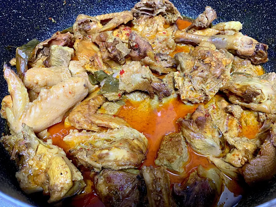 Snapdishの料理写真:Rendang Ayam|yeni kartikasariさん