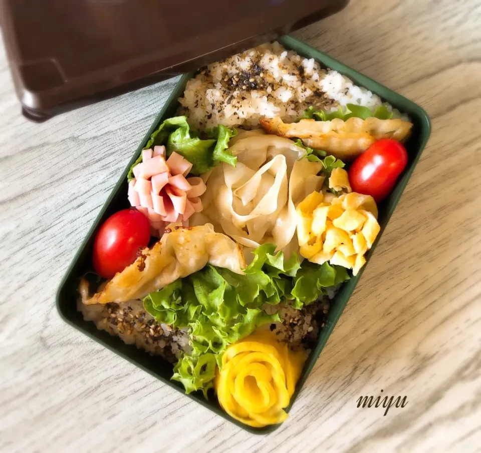 鶏薔薇餃子のお弁当|miyuっちさん