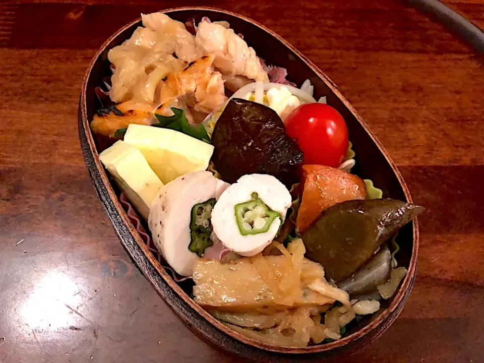 本日もお弁当🍱チキン大葉巻き巻き🥓鶏むねとネギの中華🥟旨煮🌰切り干し大根の煮物🌰 #息子弁当  #わっぱ弁当 #チキン #大葉  #鶏むね肉  #旨煮  #切り干し大根  #チーズ #札幌#中島公園|Yukie  Toriseさん