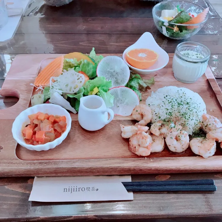 ガーリックシュリンプのランチ🍤|ちゃみこさん