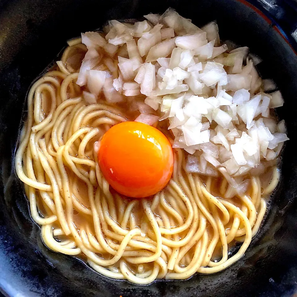 ラ王豚骨醤油|納豆おじさんさん