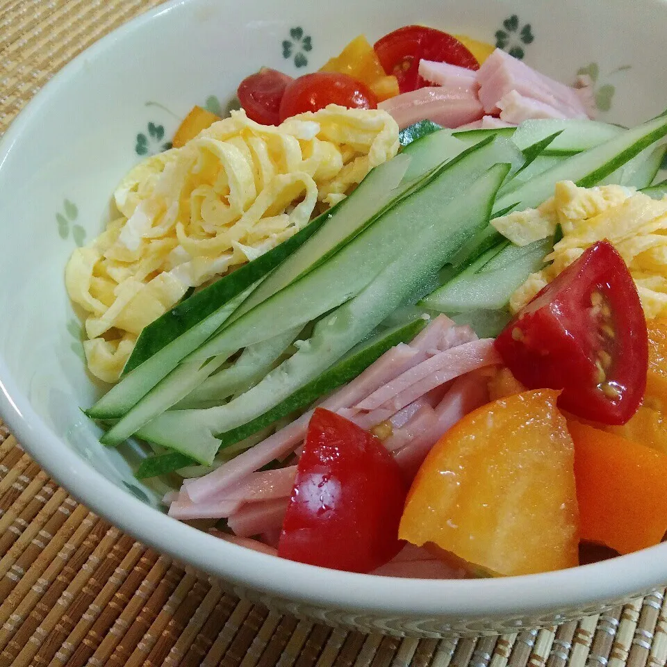 冷やし中華のお弁当|チャッティーさん