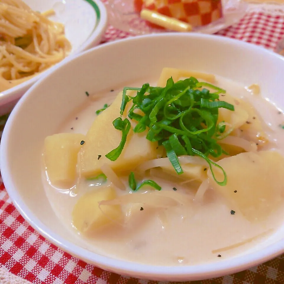 もやしとジャガイモの味噌ミルクスープ|チャッティーさん