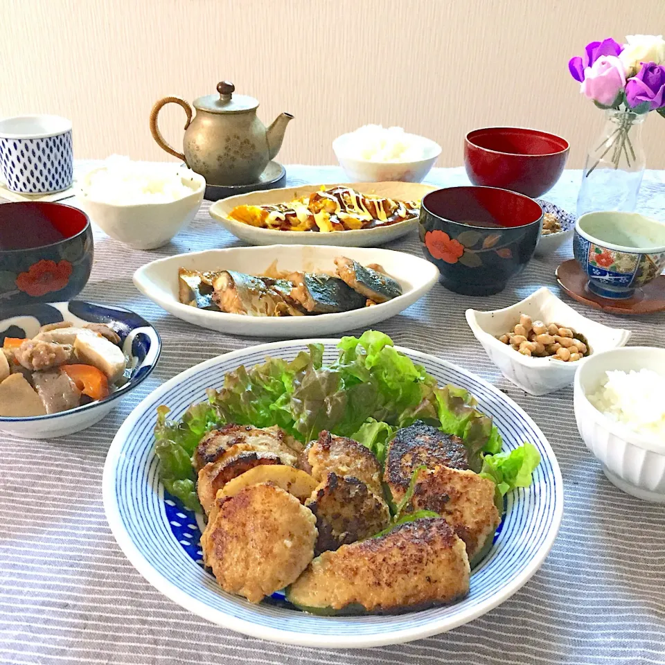 ピーマンと椎茸の肉詰め 鯖の味噌煮 豚平焼き 筑前煮 納豆ごはん けんちん汁 #晩ご飯|ゆかりさん