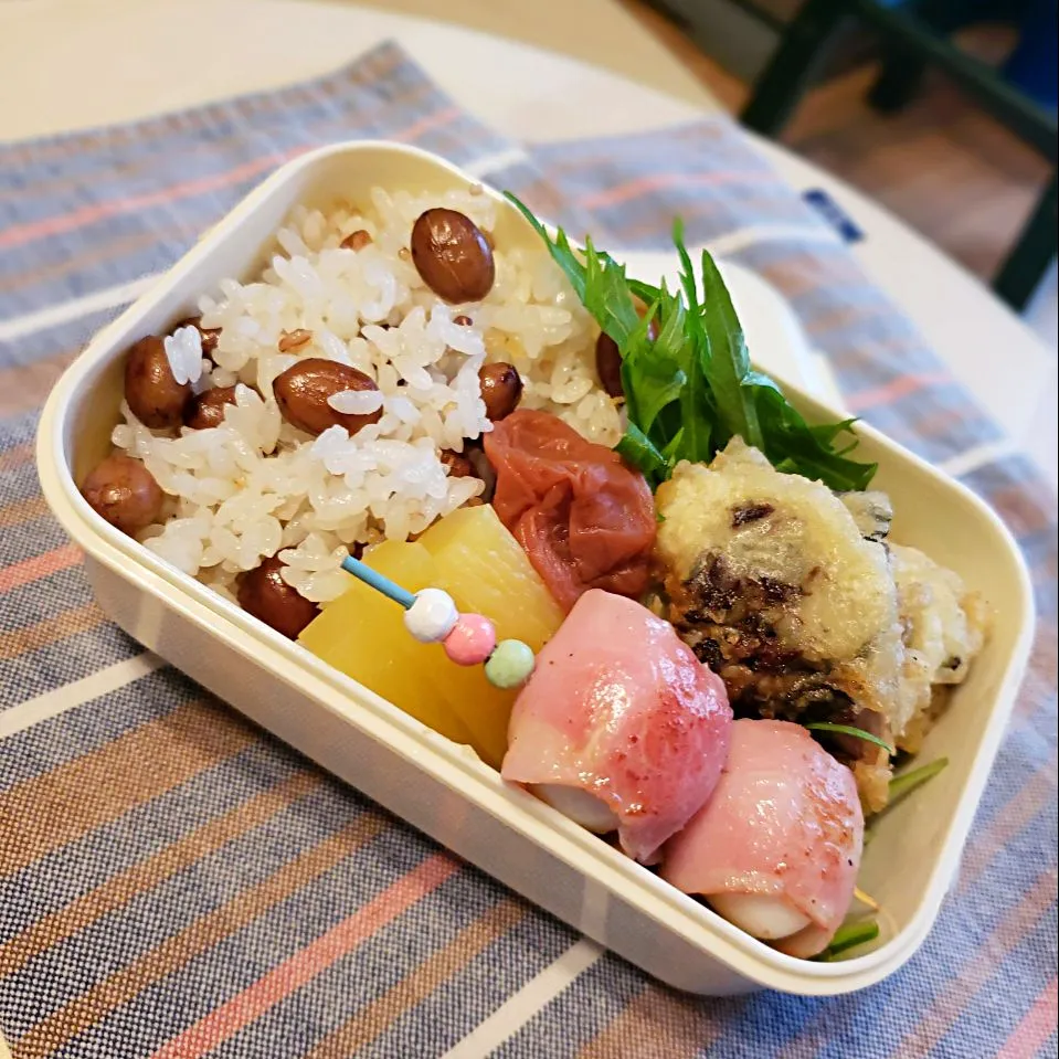 生落花生とmixキヌアの炊き込み混ぜご飯弁当|mi_neneco♪さん