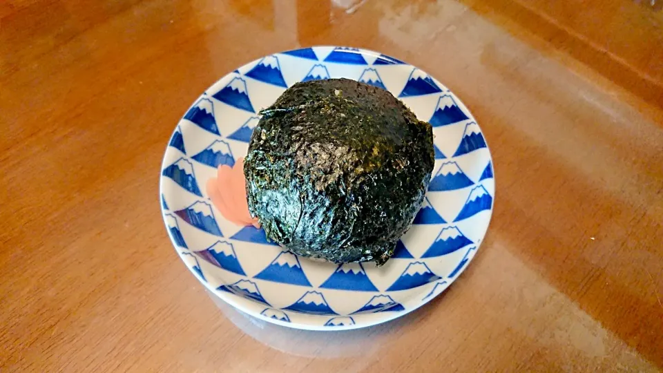 Snapdishの料理写真:ありがとうの爆弾おにぎり🍙|koukou_momさん