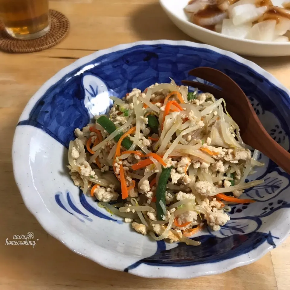 Snapdishの料理写真:創味シャンタンで＊もやしと鶏ひき肉の超節約レシピ|naocoさん