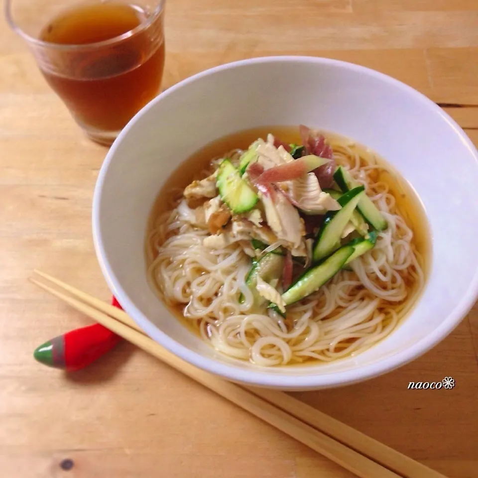 梅と茗荷の香味＊素麺|naocoさん