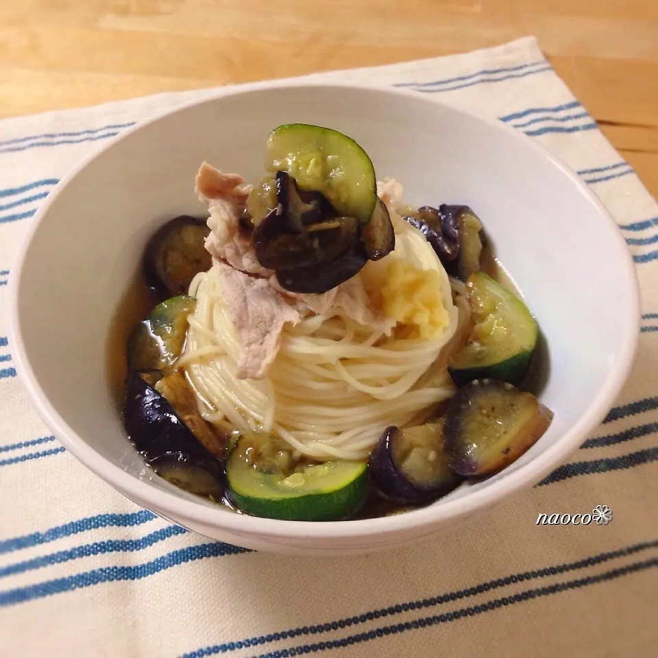 オリーブオイルでまろやか♪茄子とズッキーニ＊素麺|naocoさん