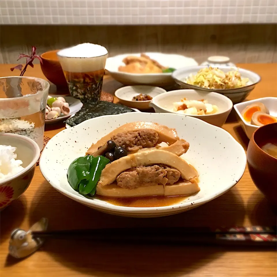 Snapdishの料理写真:厚揚げのひき肉はさみ甘酒煮 の晩ごはん|むぎこさん