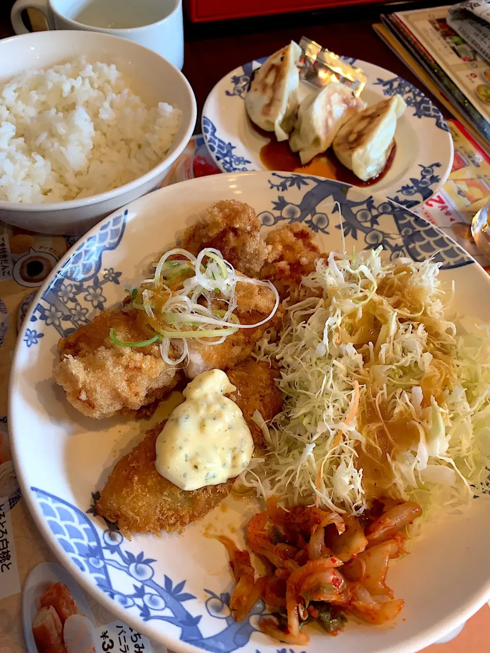 バーミヤン
日替わり定食   
唐揚げ＋餃子🥟＋ドリンクバー🥤|るみおんさん