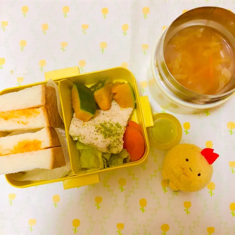 2018.12.06 ミネストローネとサンドイッチ弁当🌼|えまむらさん