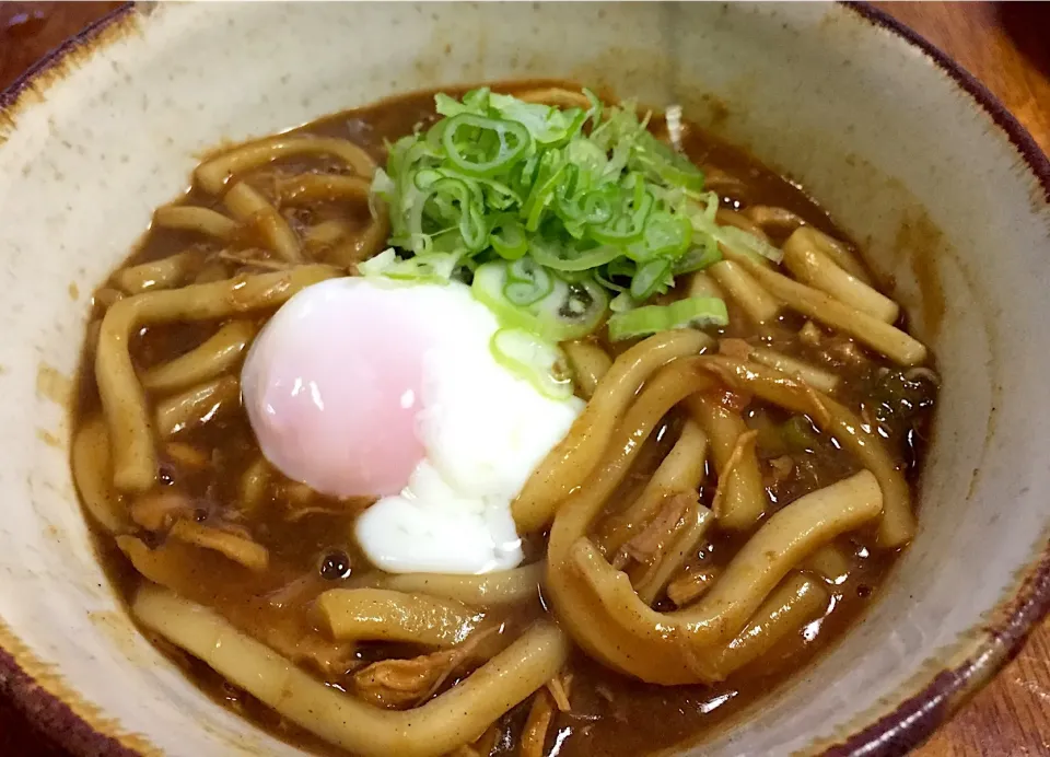 Snapdishの料理写真:温玉カレーうどん|さんだーさん