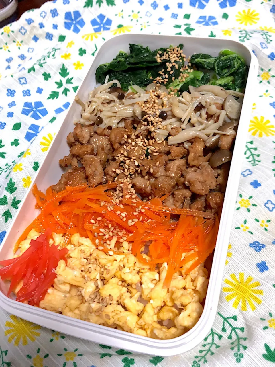 Snapdishの料理写真:12.6☆旦那弁当
5色丼|のん∞さん