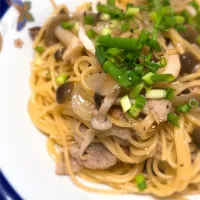 しめじと豚こまのスープパスタ|deciさん