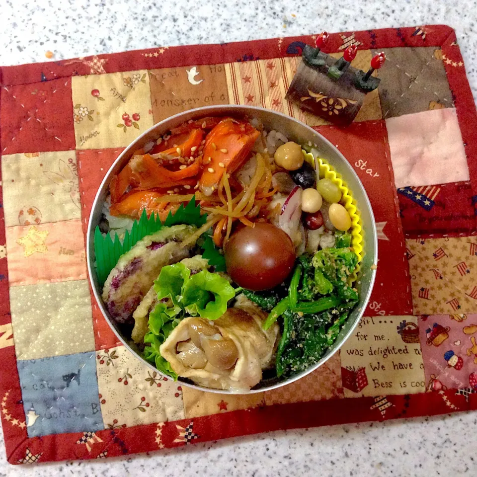 Snapdishの料理写真:今日のお弁当😊 #丸弁当  #地味弁当  #夫弁当|naonaomimichanさん