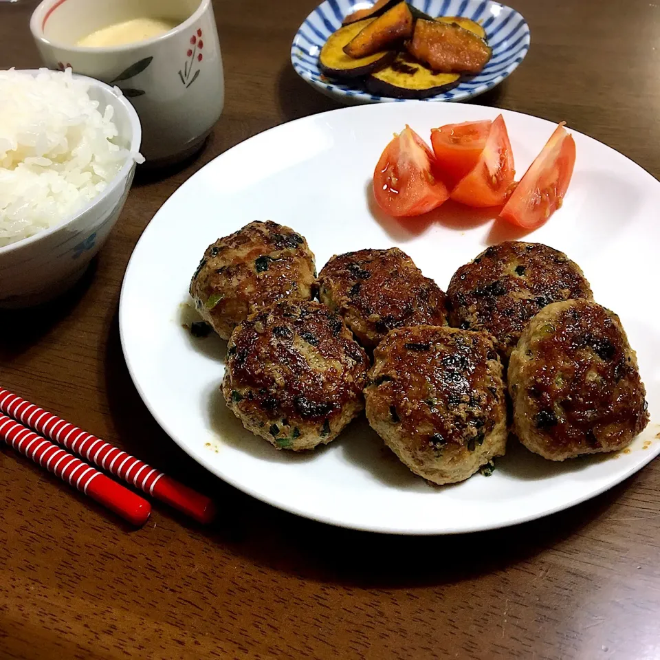 木曜日の夕飯〜ニラバーグ〜|あっつさん