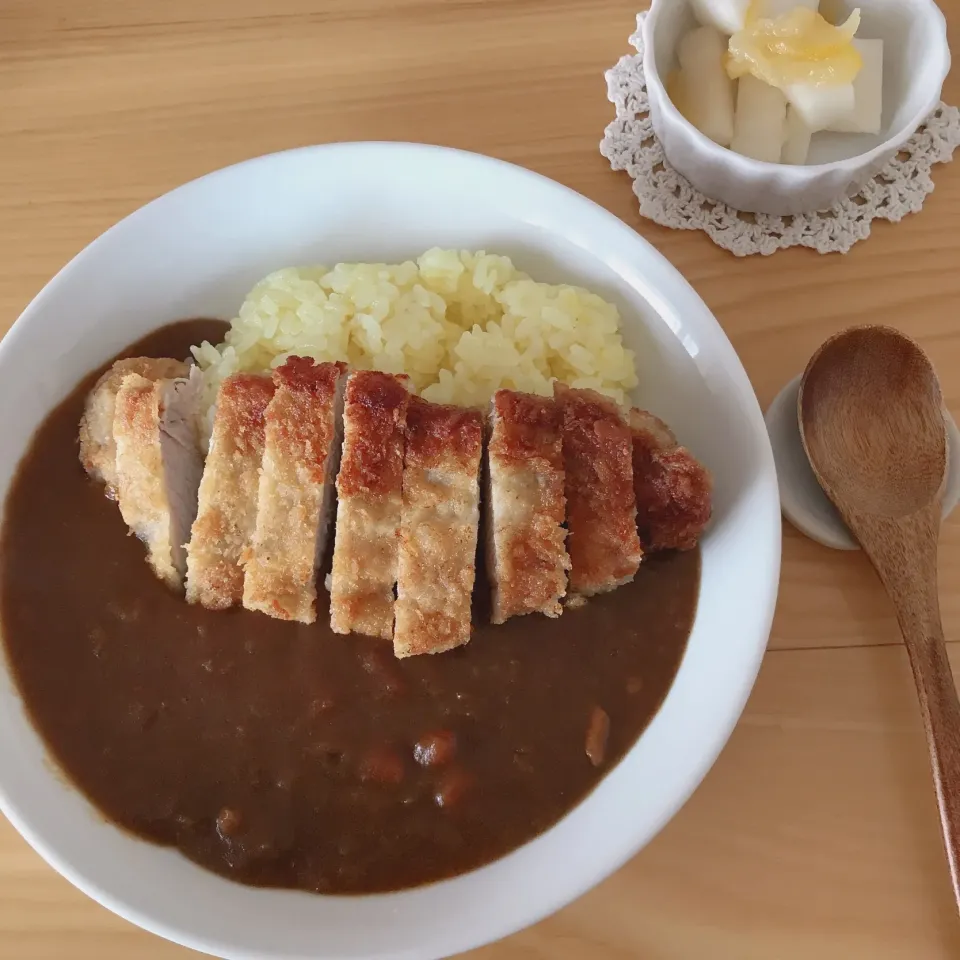 (_´Д｀)ﾉ~~ｶﾂｶﾚｰお昼ごはん|サチャンさん