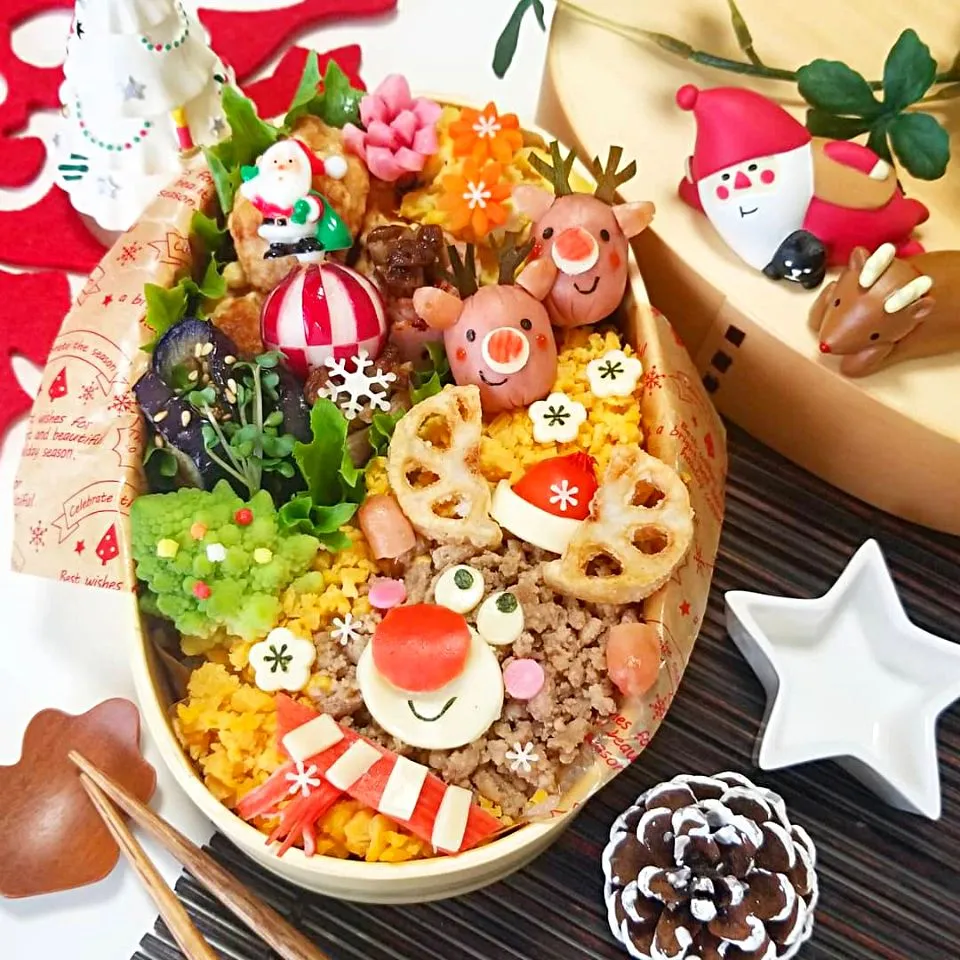 トナカイそぼろのクリスマス弁当✨🎄✨|ayano.adshさん