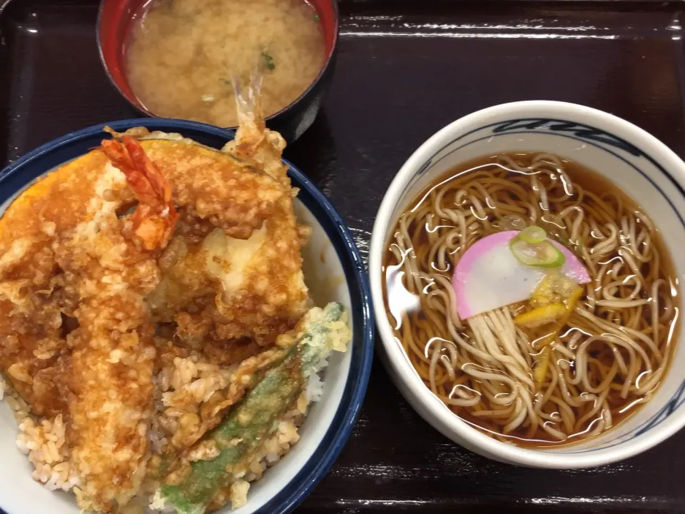 てんやの天丼とそば🍜|kudoさん