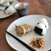 Snapdishの料理写真:お昼ご飯は作り置きで全てカバー|廉太郎さん