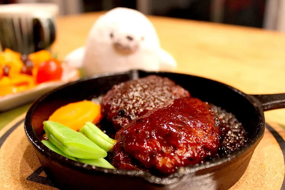 旦那さん大好物の
ハンバーグ定食🐮🌟
今日もお疲れさまでした💓|おーやんさん