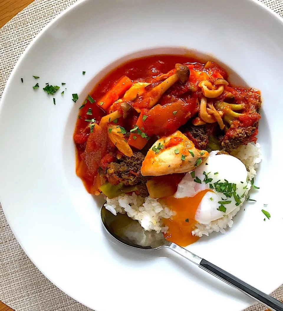 朝ごはんを食べよう👏鶏むね肉のトマト煮込みライスで朝ごはん👩🏻‍🍳|あしゃぱんさん