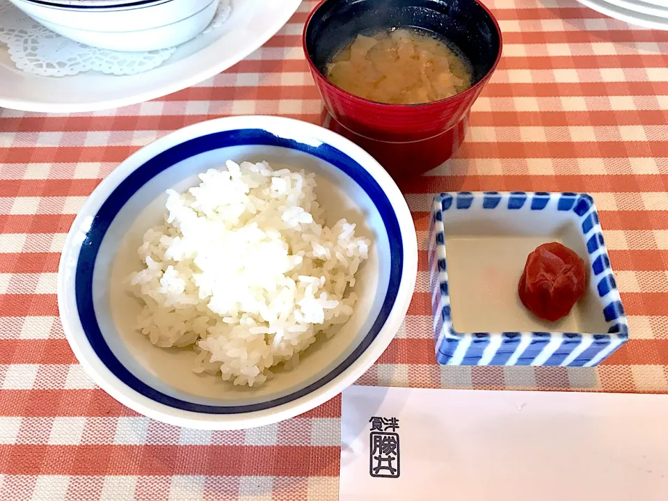 ご飯・豚汁・梅干し|二川弥生さん