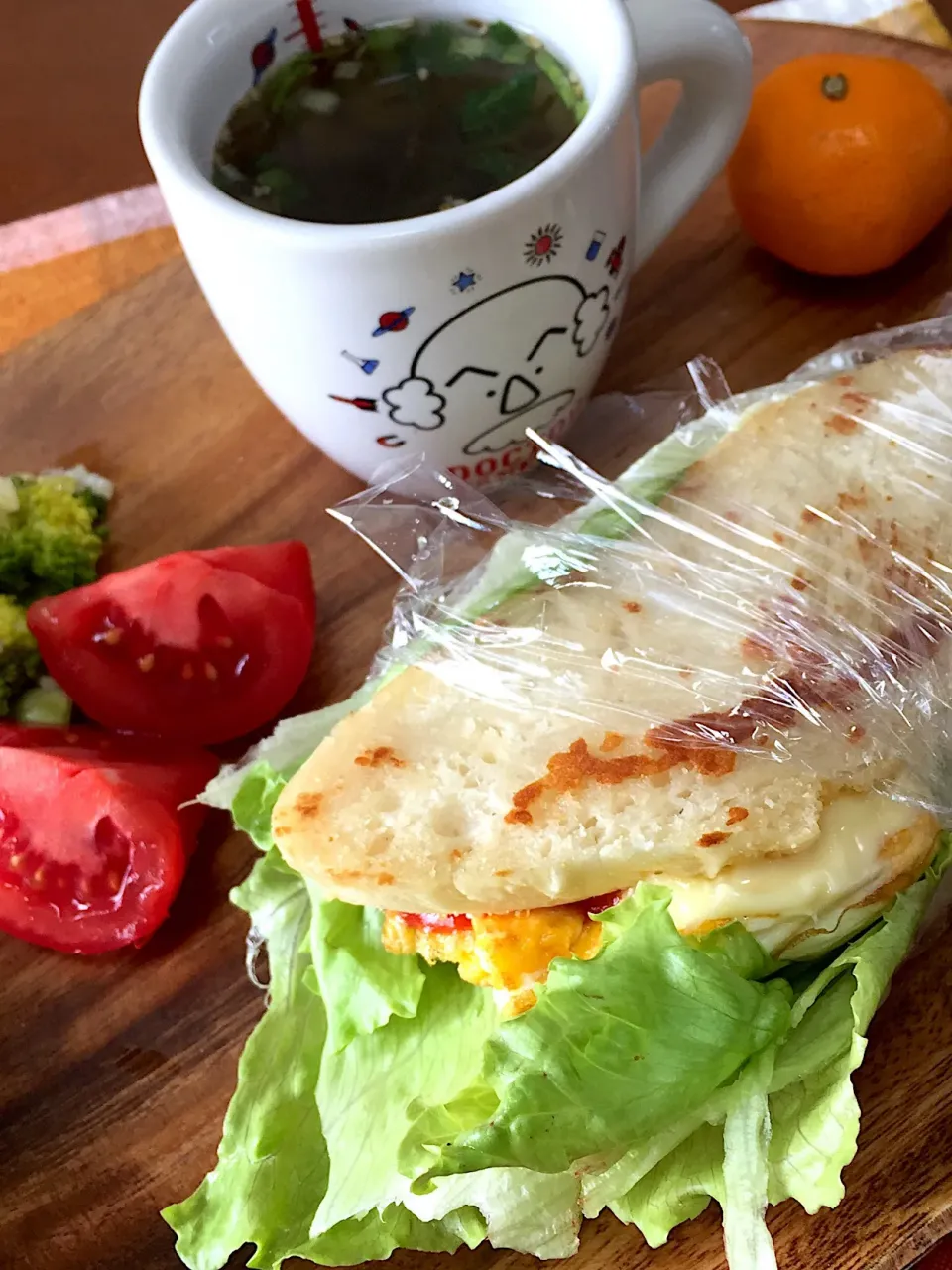 Snapdishの料理写真:miya39さんの料理 パリっとモチっとパ〜ン♪のパン生地 de サンドイッチ🥪
レタス玉子チーズ|miya39さん