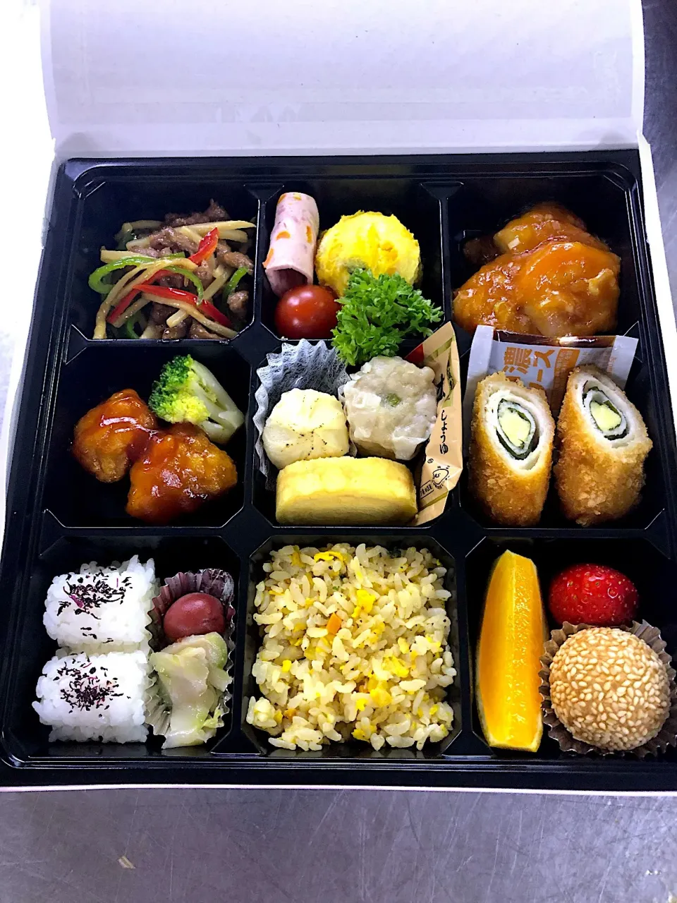 Snapdishの料理写真:中華幕の内弁当|hiroさん