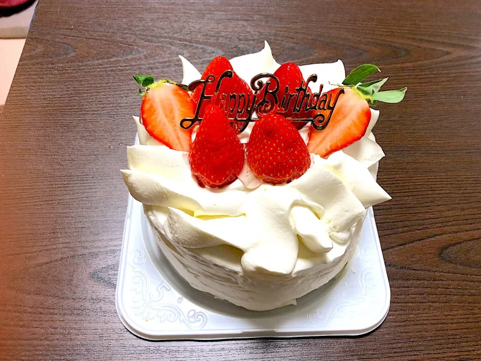 いちごのショートケーキ🍓|なおこさん