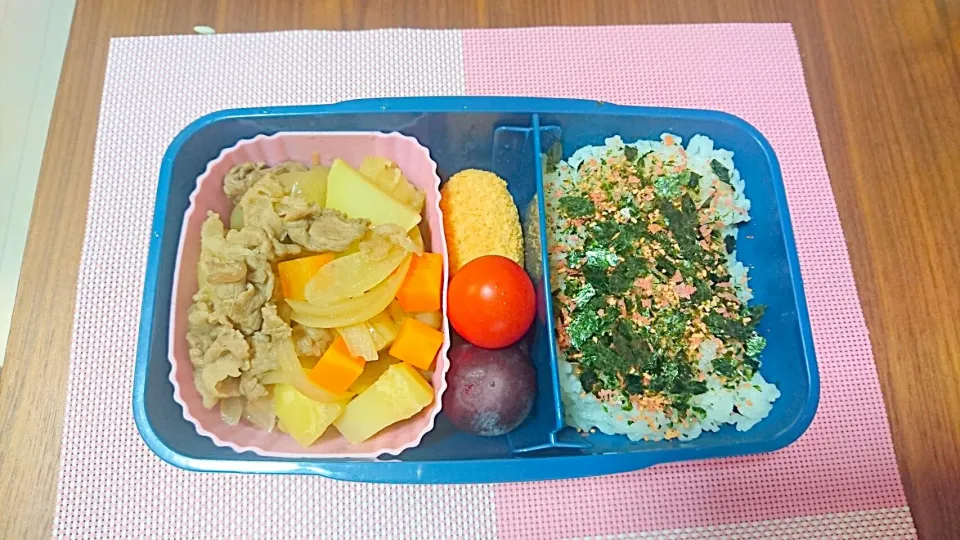 Snapdishの料理写真:肉じゃが🎵旦那さんお弁当🎵😊|かおるcitronさん