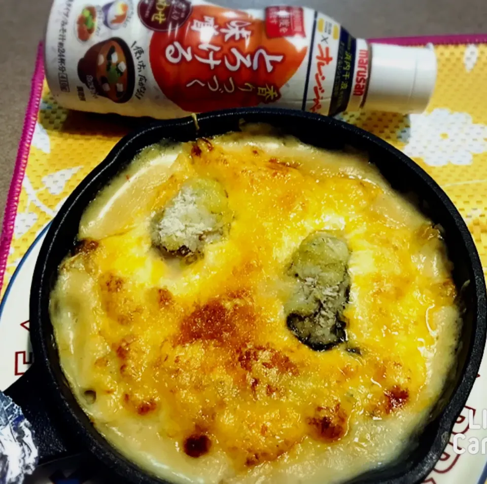 Snapdishの料理写真:Yoshi's kitchen 香りつづくとろける味噌で牡蠣のチーズ味噌グラタン🎵 #香りつづくとろける味噌#グラタン#チーズグラタン#味噌グラタン#スキレット#クリスマスキレット|dr.よっしーパパ(ふらっとちゃんねるパパママレオくん)さん