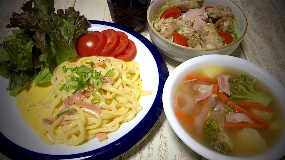 今日の男飯(*･ω･)ヒルナンデス風釜玉うどんカルボナーラ&ポトフ風野菜スープ&鳥のバジルソテーサラダ...♪*ﾟ|ひーちゃんさん