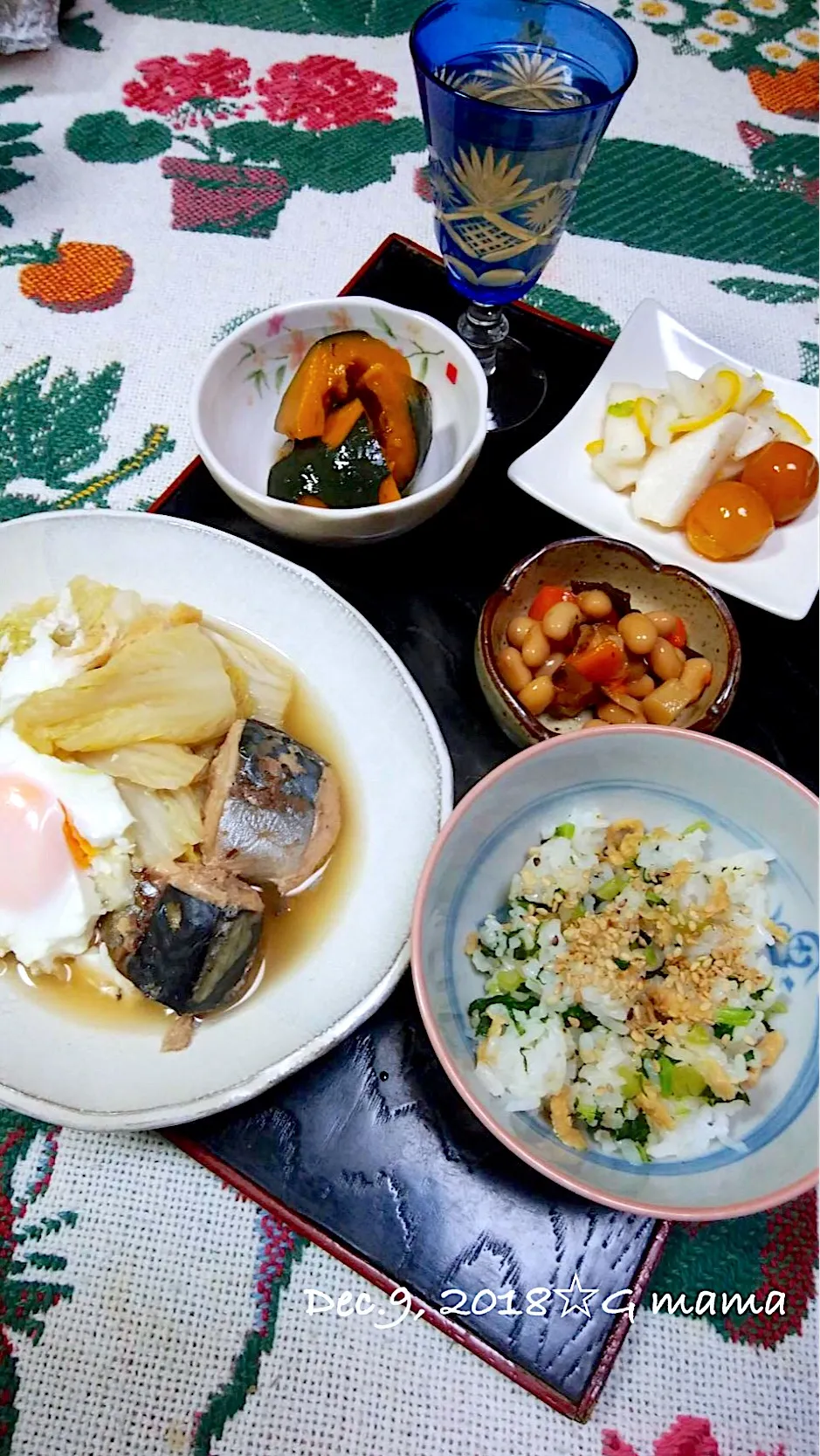 Gママの晩ごはん☆ 今夜は大根菜ご飯🍚と白菜を鯖の水煮缶で煮ました。とゆず梅酒をちょっと。|kaoriさん