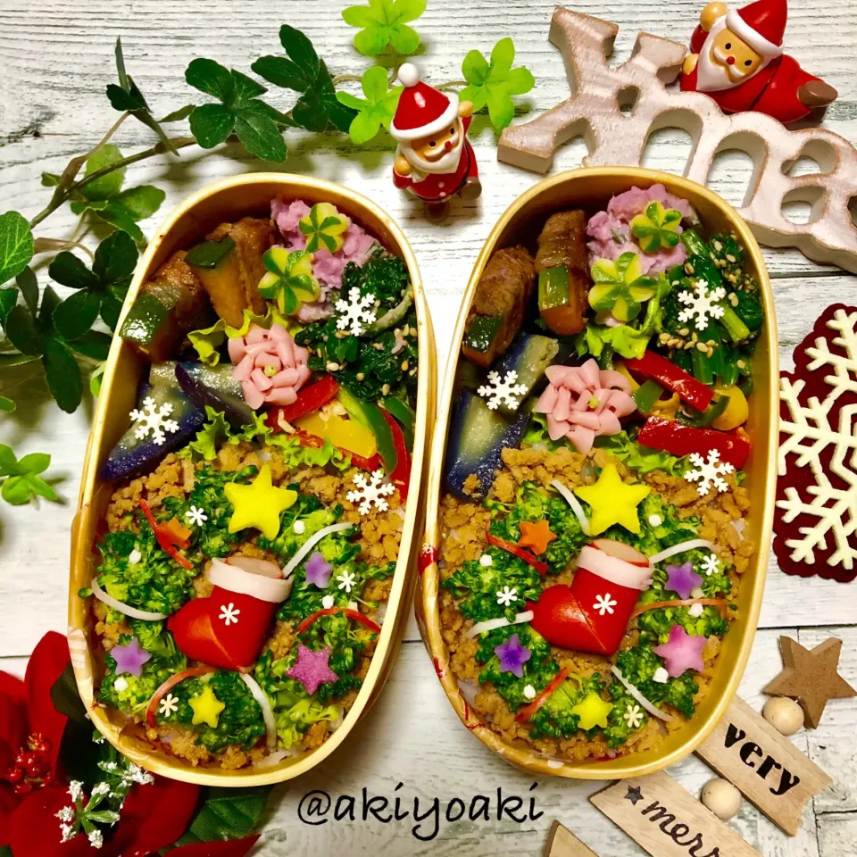 クリスマスリース弁当|Akiyoෆ¨̮⑅さん