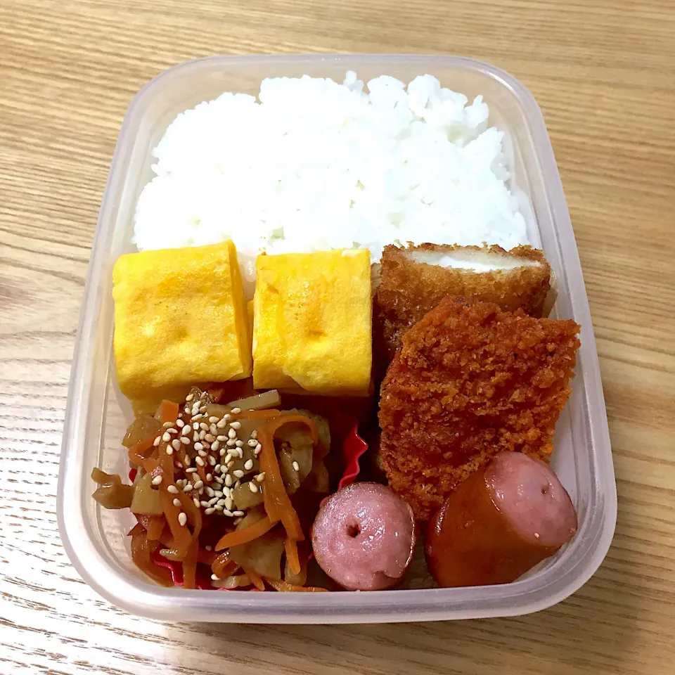 Snapdishの料理写真:月曜日の旦那さんのお弁当☺︎ #お弁当記録  #きんぴらレンコン|むさけんさん