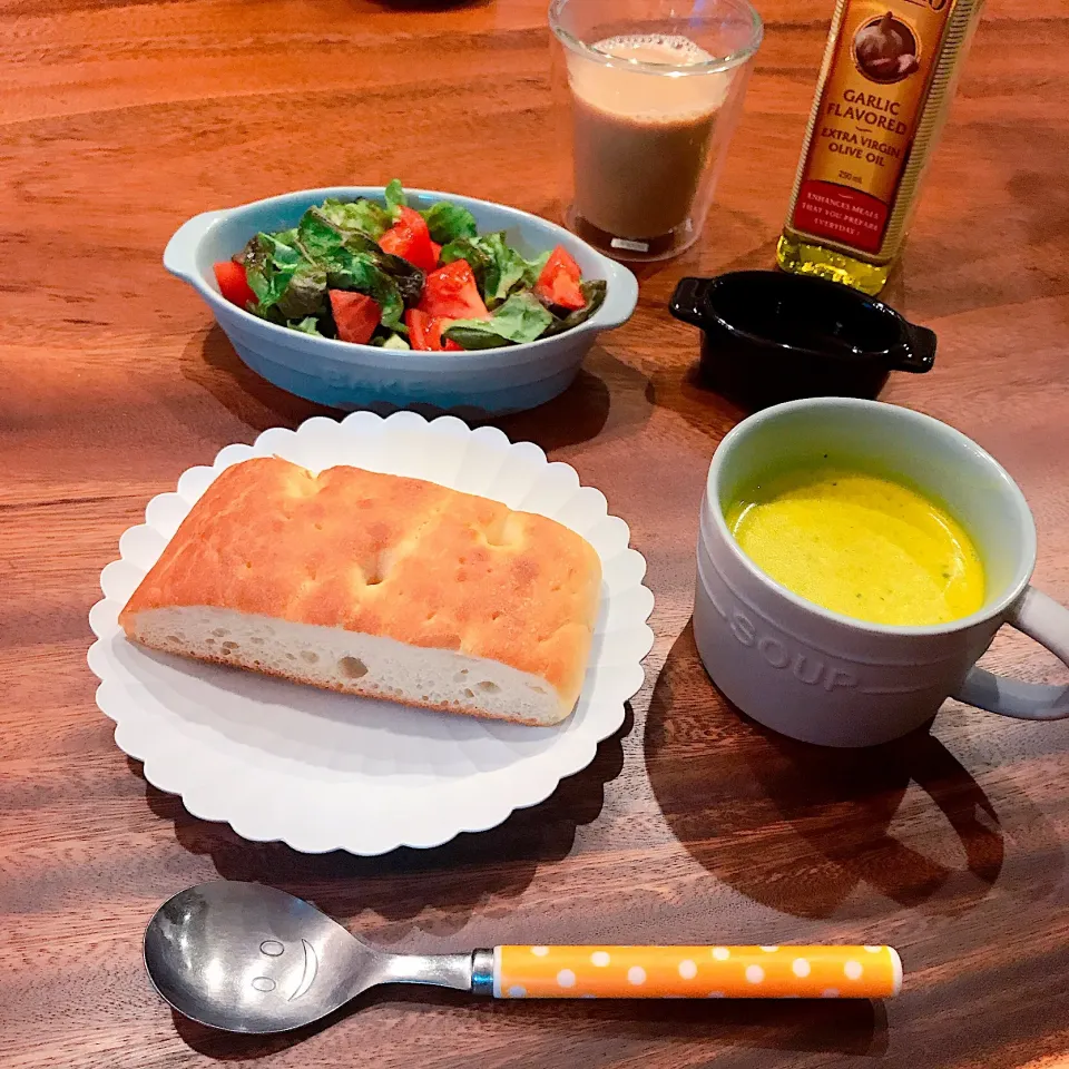 今日の朝食#フォカッチャ|hinaponさん