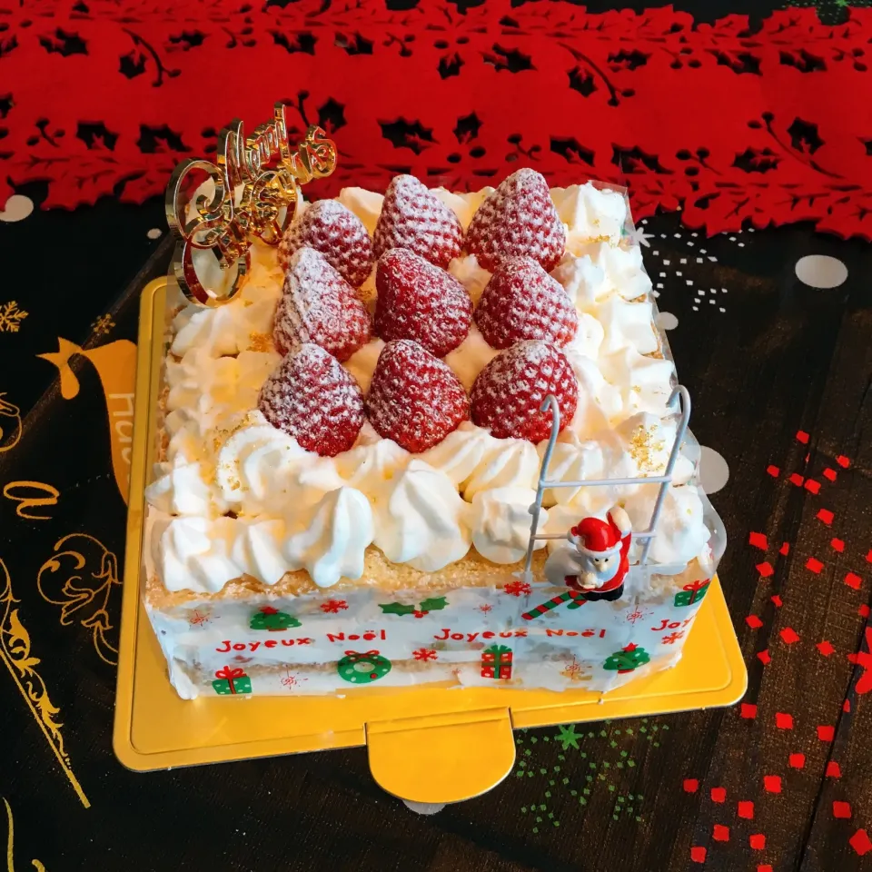 Snapdishの料理写真:🎄いちごのクリスマスケーキ🎄|う〜さんさん