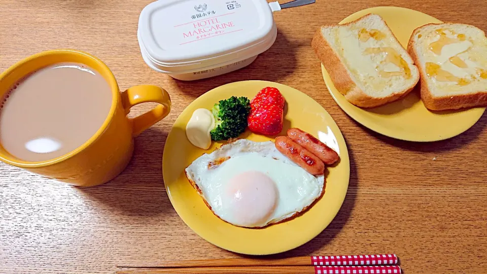 Snapdishの料理写真:12/11 朝ごはん☕🍞🌄|しほさん