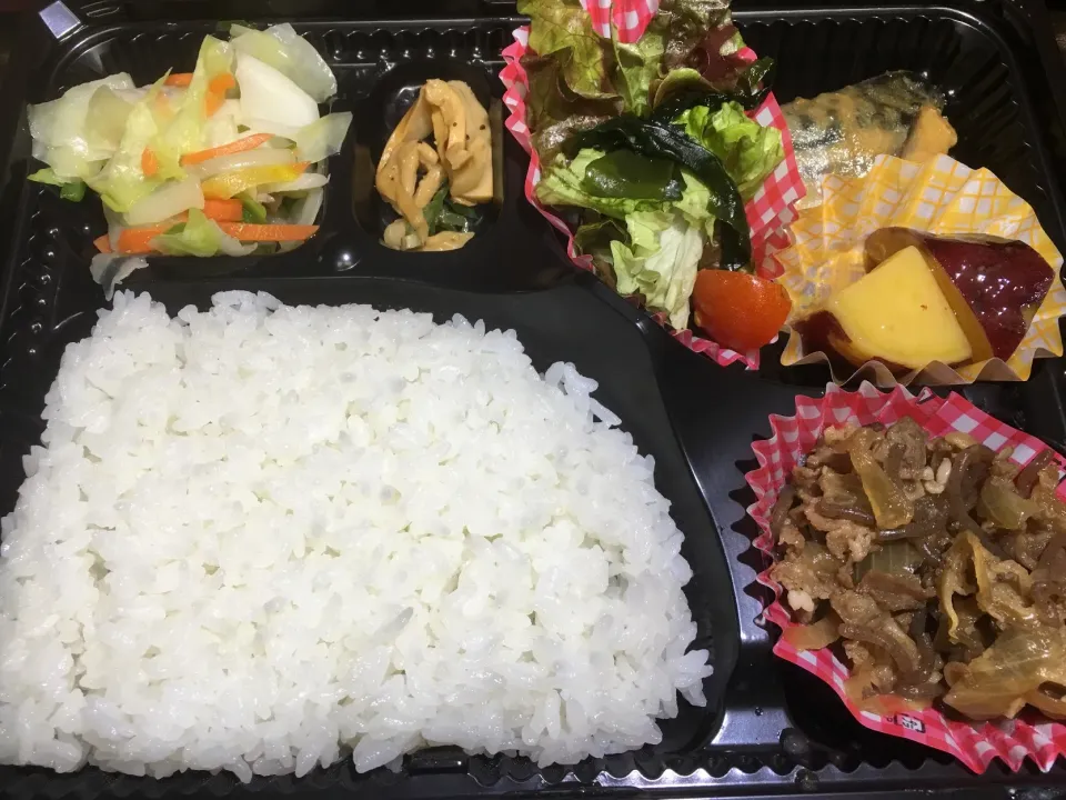 牛丼の具 日替わり宅配弁当 豊川市配達|Naokazu Kuritaさん