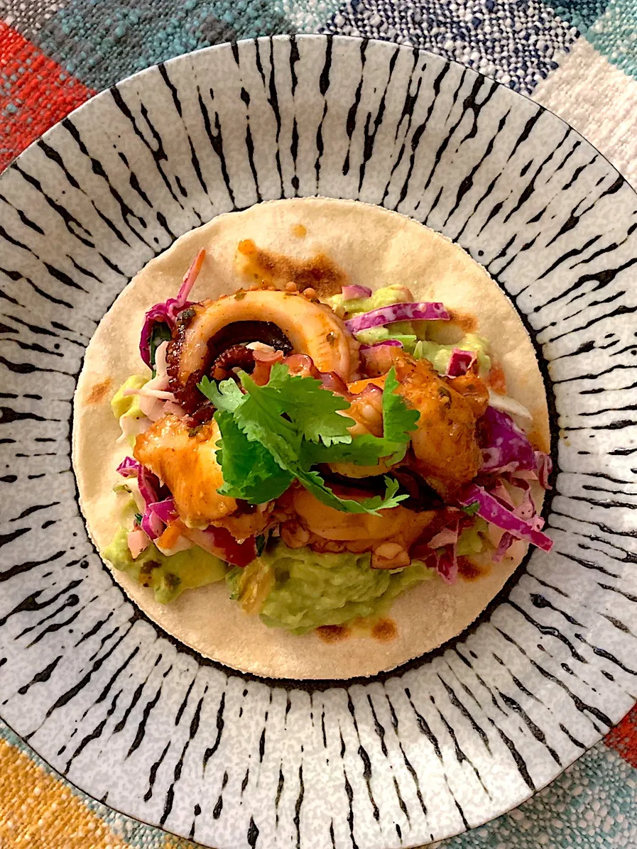 Spicy Octopus Tacos with homemade tortillas, guacamole and Mexican coleslaw|Sayaka Jinsenji Huletteさん