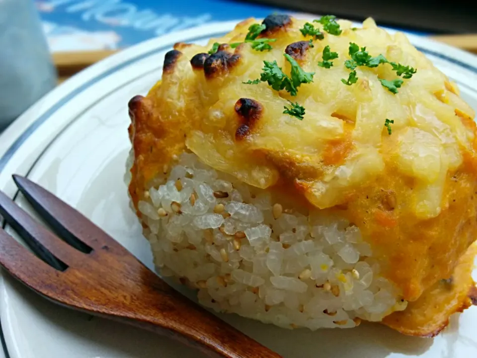 かぼちゃチーズのせ
 こんぶ茶バター焼きおにぎり*|ことり*さん