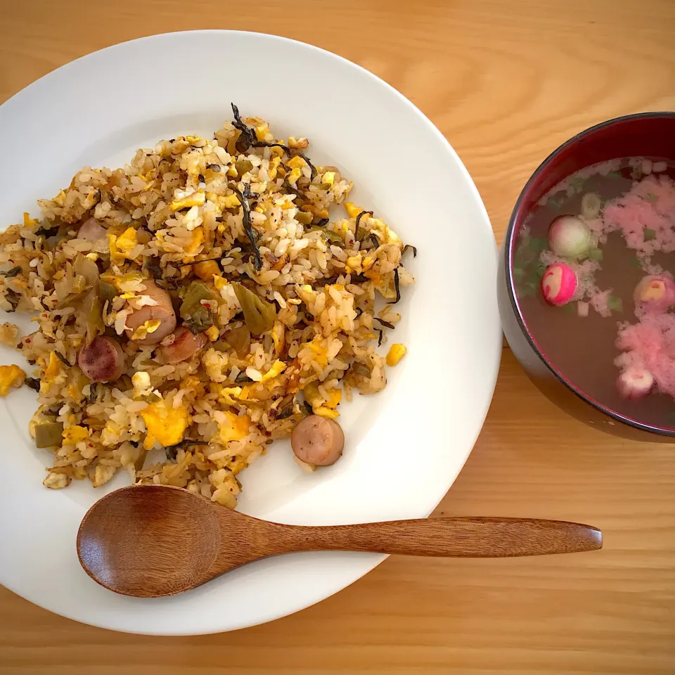 高菜炒飯(๑o̴̶̷᷄﹏o̴̶̷̥᷅๑)お昼ごはん|サチャンさん