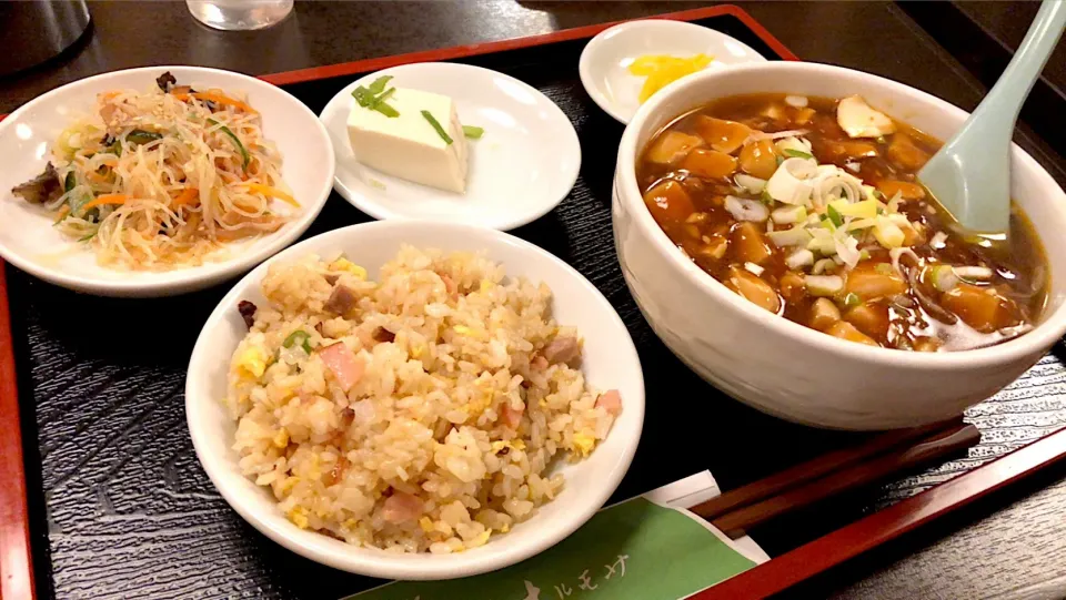 【ミニセット】麻婆麺+半チャーハンを頂きました。|momongatomoさん