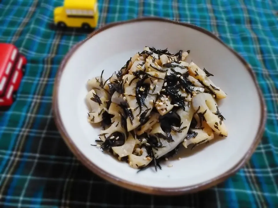 れんこんとひじき♡マヨ醤油炒め|花ママさん