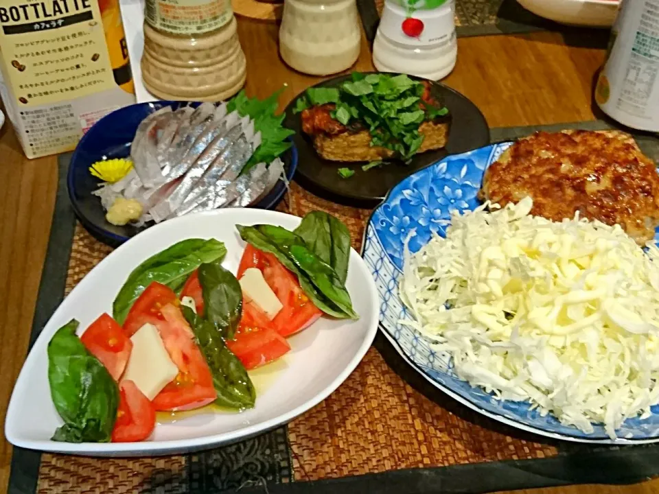 カプレーゼ&厚揚げ&アジの刺身&ハンバーグ|まぐろさん