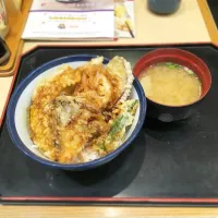 晩ごはん、野菜天丼|konjironさん